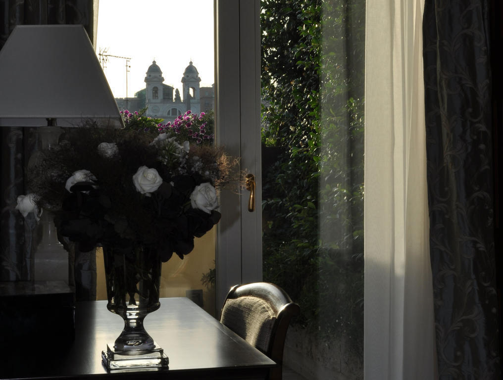 La Scelta Di Goethe - Luxury Suites Rome Kamer foto